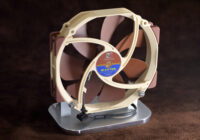 Noctua NF-A15 卓上扇風機自作スタンド