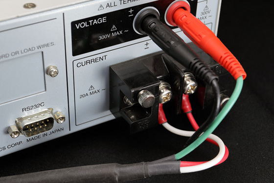 菊水電子工業 パワーメータ KPM1000　背面端子へのケーブル接続